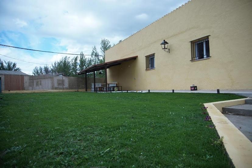Granja Llumes La Casa Del Rioヴィラ エクステリア 写真